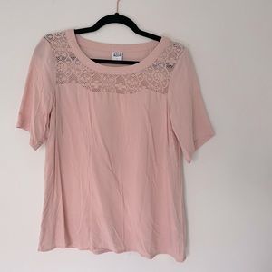 Pink T-Shirt medium sleeves